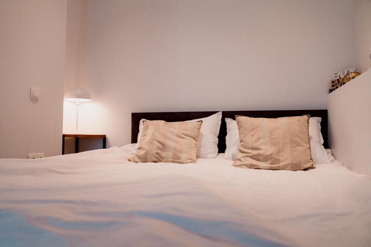 Garden Apartament Petrila 外观 照片