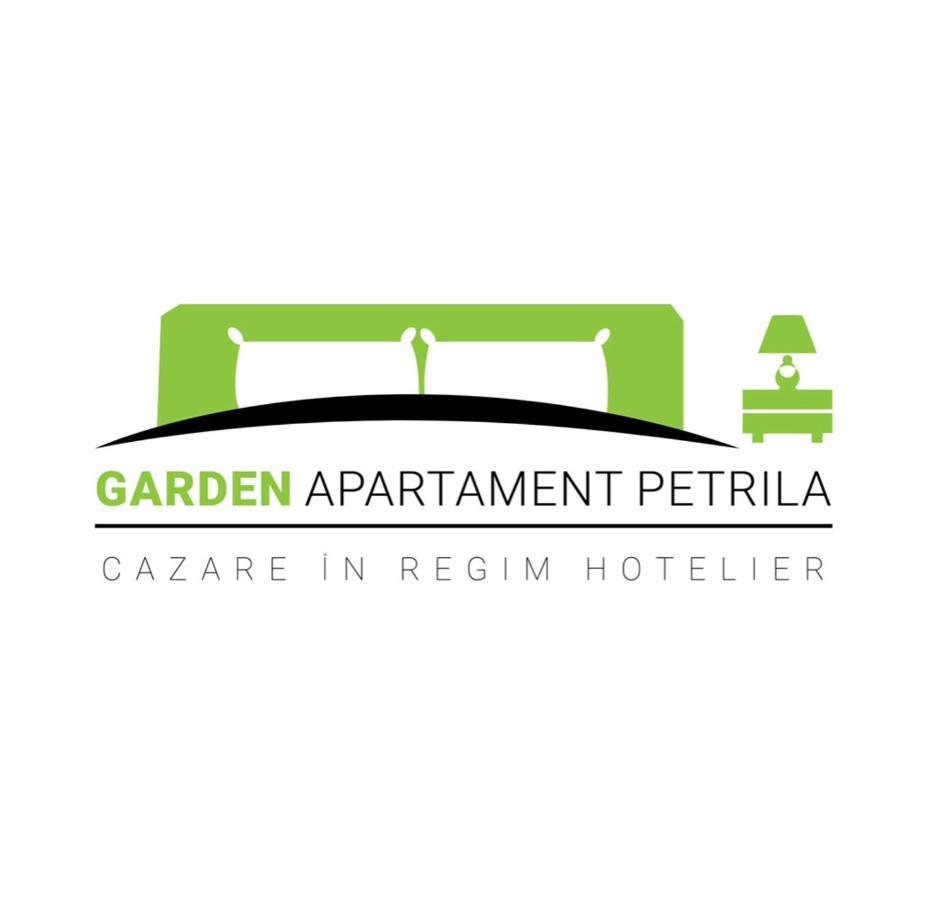 Garden Apartament Petrila 外观 照片